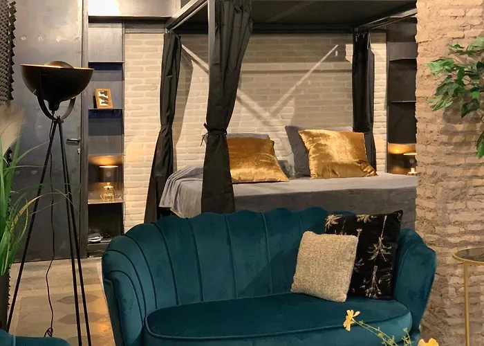 Romantic Wellness Colosseo Апартаменты