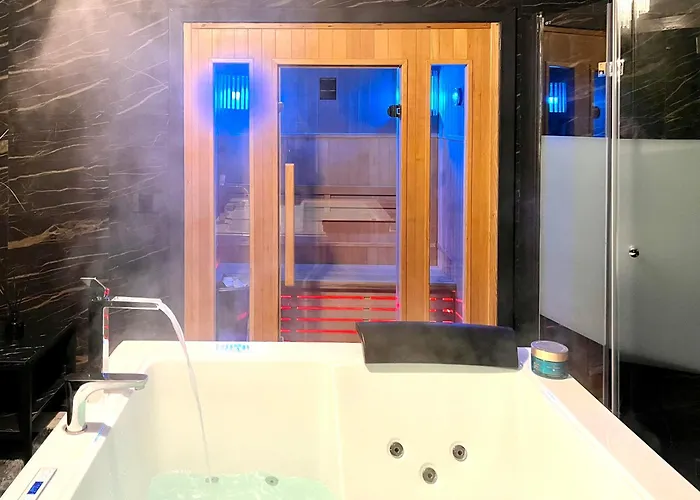 Апартаменты Romantic Wellness Colosseo